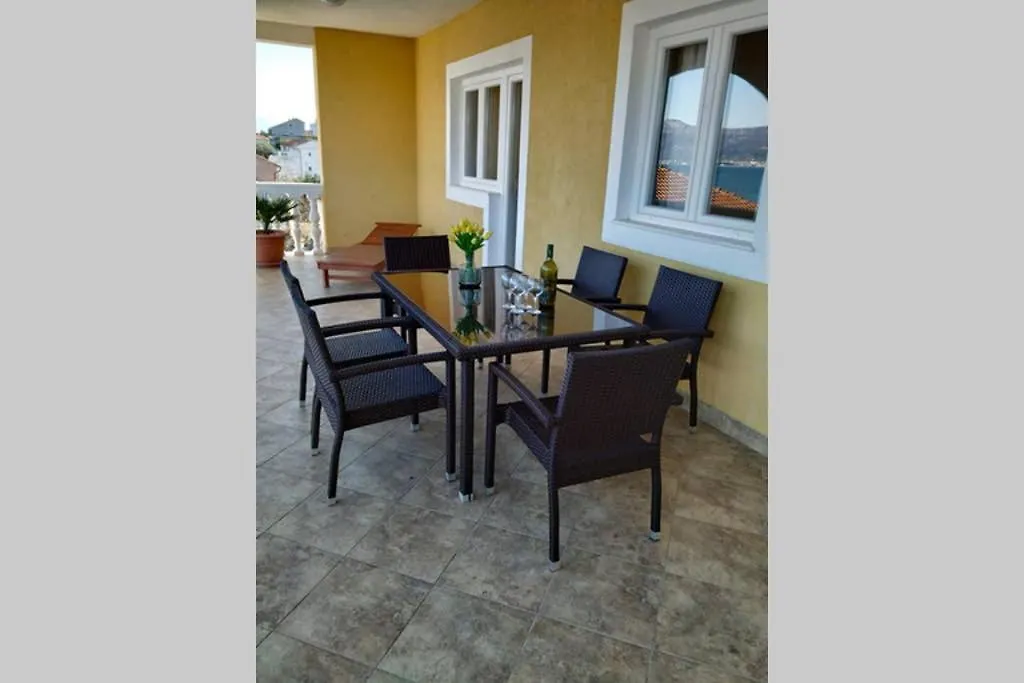 Apartmen Karmen 2 Trogir Apartman